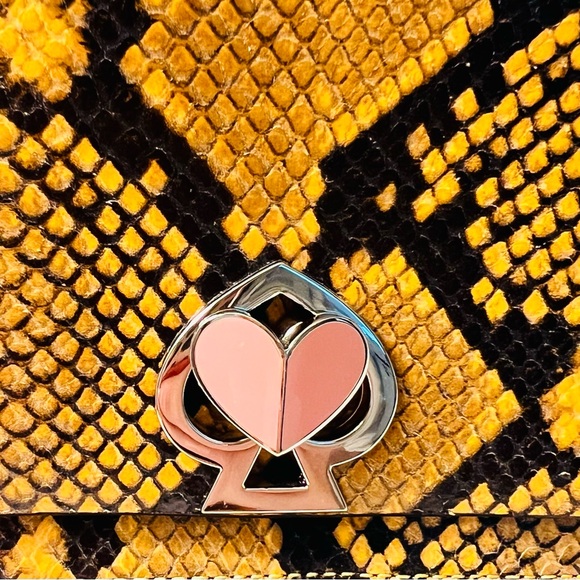 ♠️ Kate Spade ♠️ Snake Embossed Small Turn Lock Crossbody Bag with Chain Strap - Picture 3 of 13